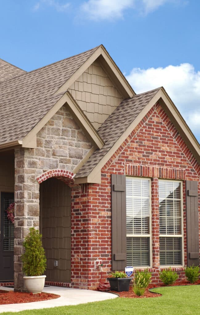 Shingle Roofing 7 Depositphotos 37825563 XL Shingle Roofing