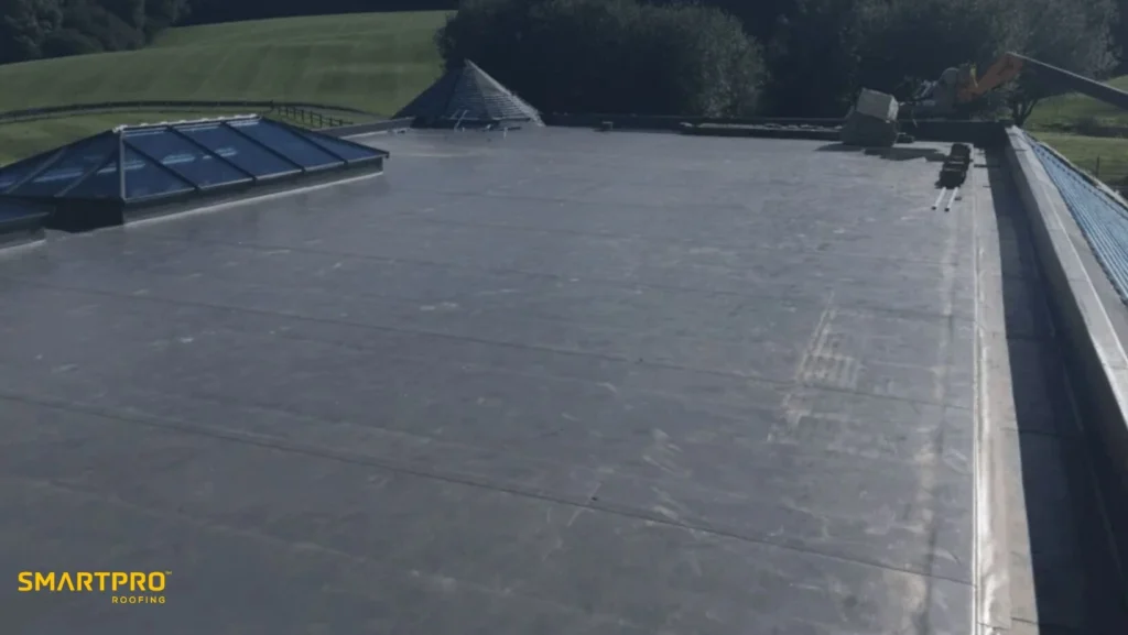 A flat roof structure featuring a large, expansive flat surface.